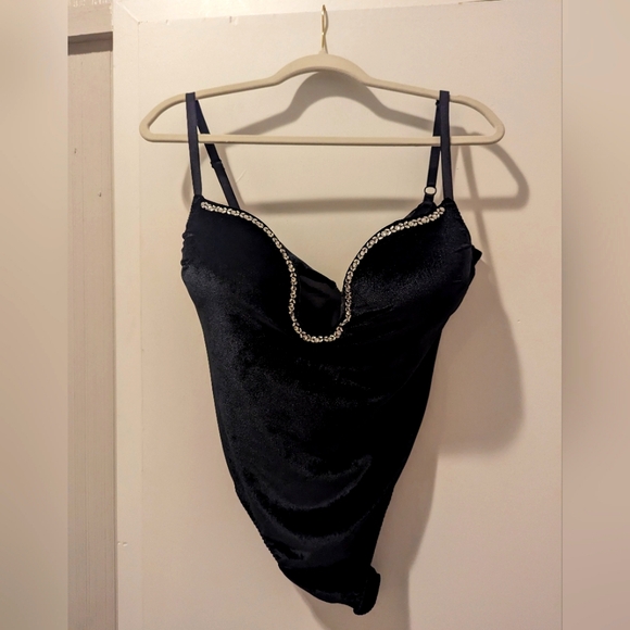 🖤 Victoria's Secret Black Bodysuit 🖤 - Picture 1 of 8